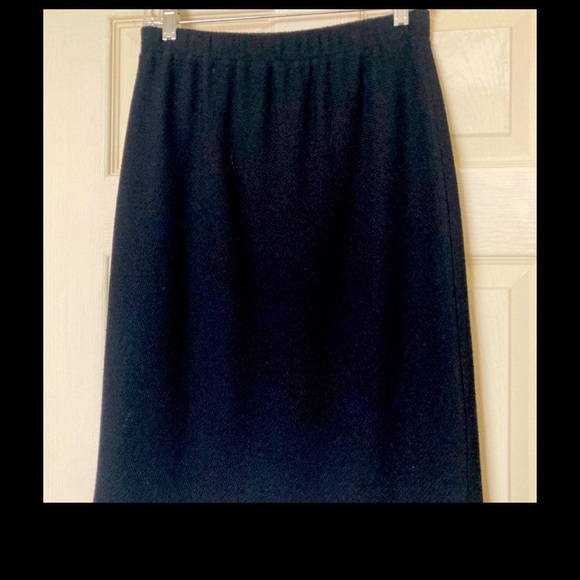 ST John variety of colors not all shown in picture - Picture 2 of 6